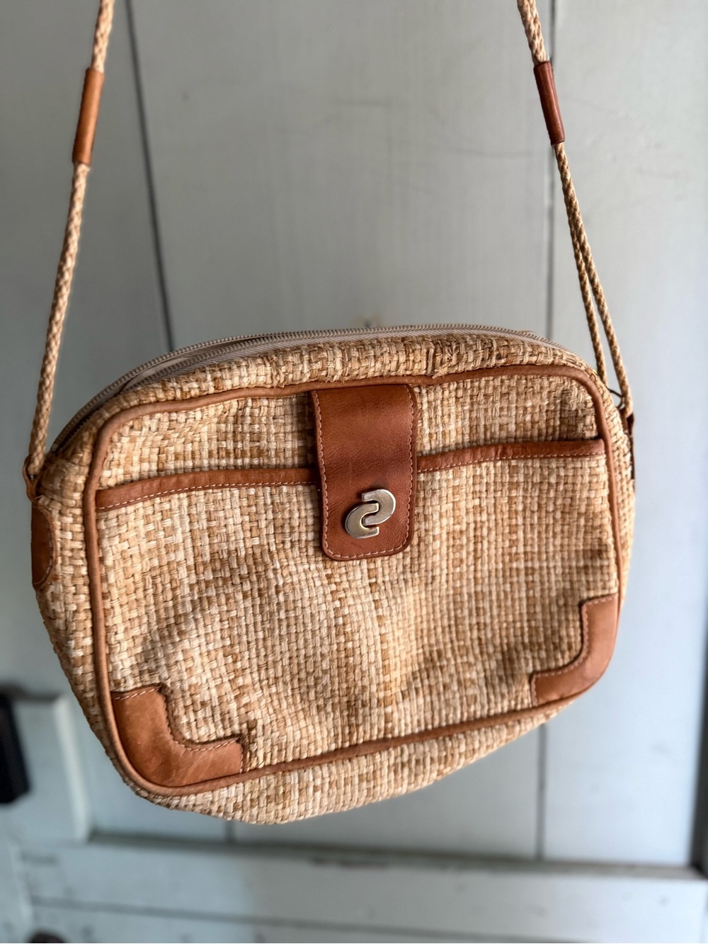 Source Unknown Woven Straw Crossbody with Tan Leather Trim